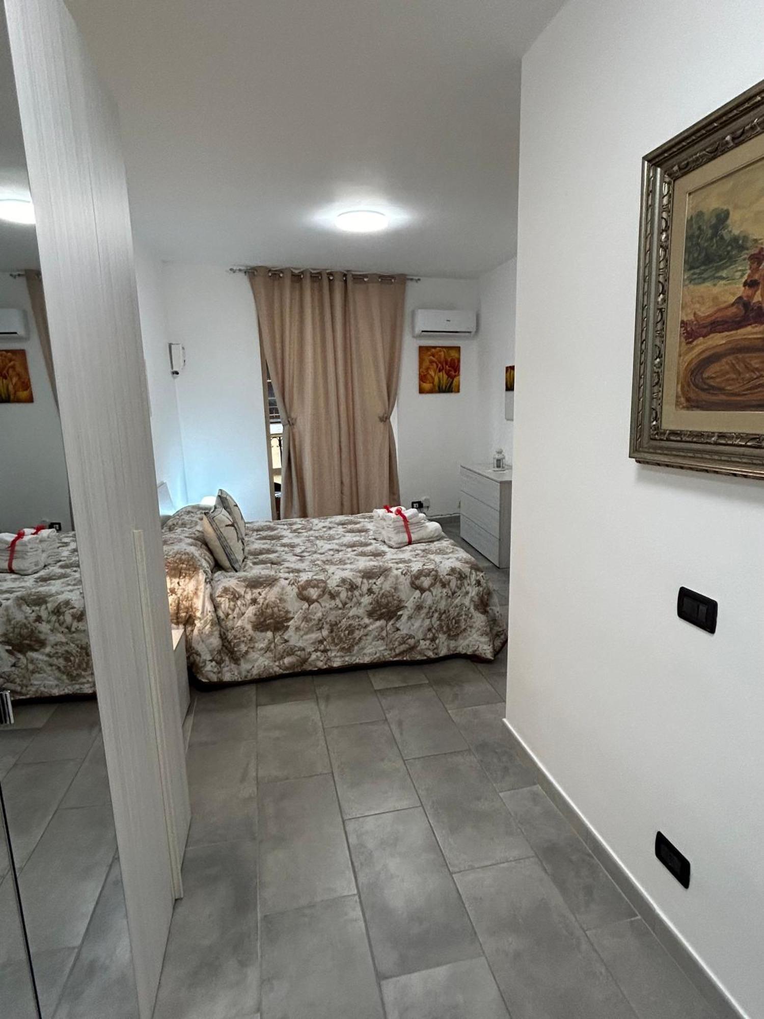 Ferienwohnung Ciccio'S House Palermo Exterior foto